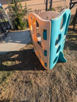 Little Tikes 8-in-1 Adjustable Playground