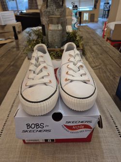 Sketchers Sneakers