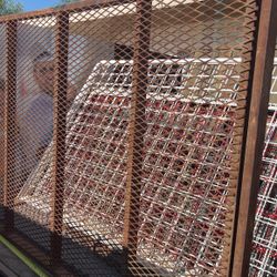 Puerta Para Traila Mide  6 Pies De Larga X 4 De Al Tura 