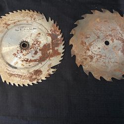 2 Vintage saw blades