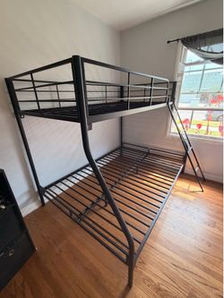 Black metal bunk bed full under twin