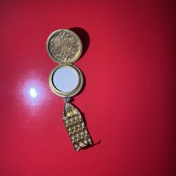 Antique Brooch With A Picture Holder 14 K