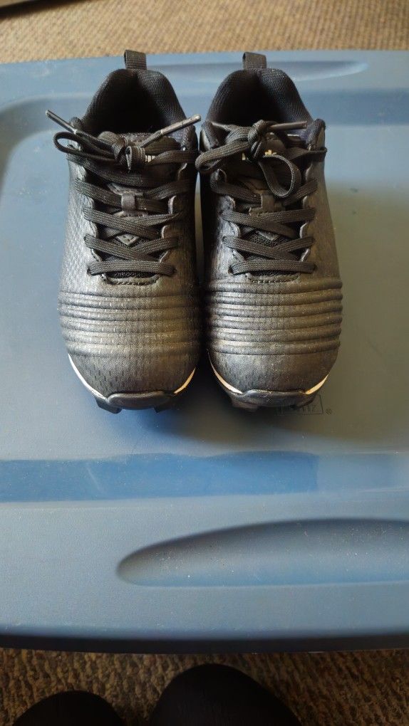 Kids Baseball Riddell Cleats