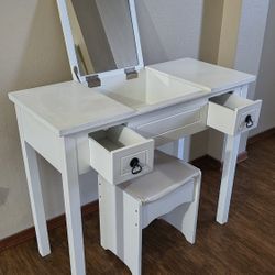 Vanity Table &  Chair