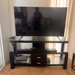 Entertainment set with 55” smart Samsung TV and Bose surround sound