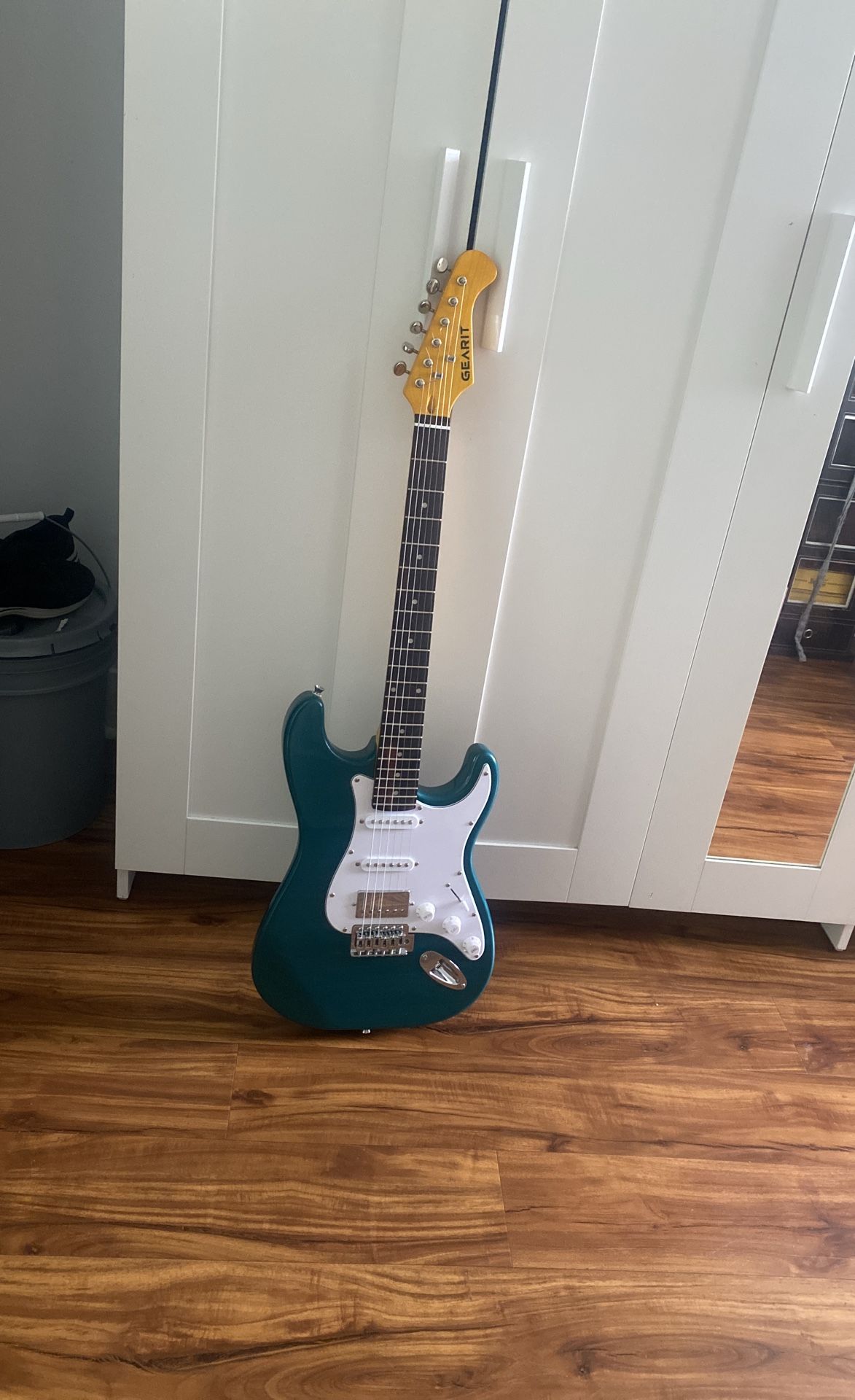 Gear It 39in Beginner Guitar