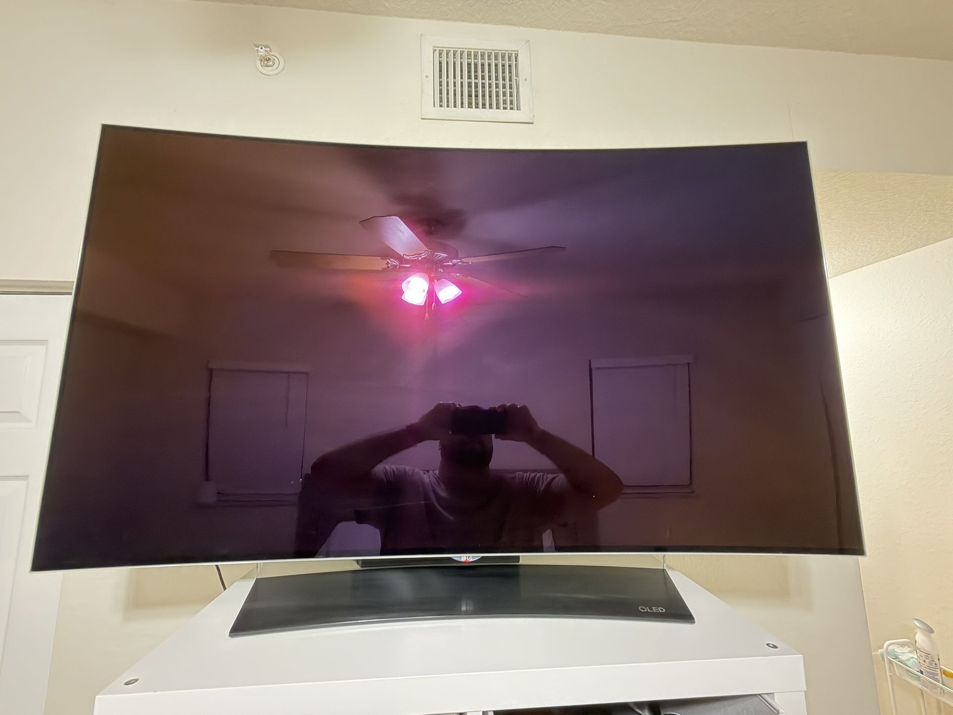 55” OLED LG Curved TV