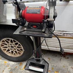 Bench grinder