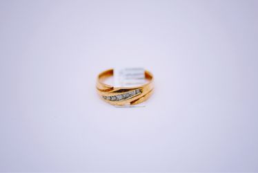 10 K yellow gold cluster band ring