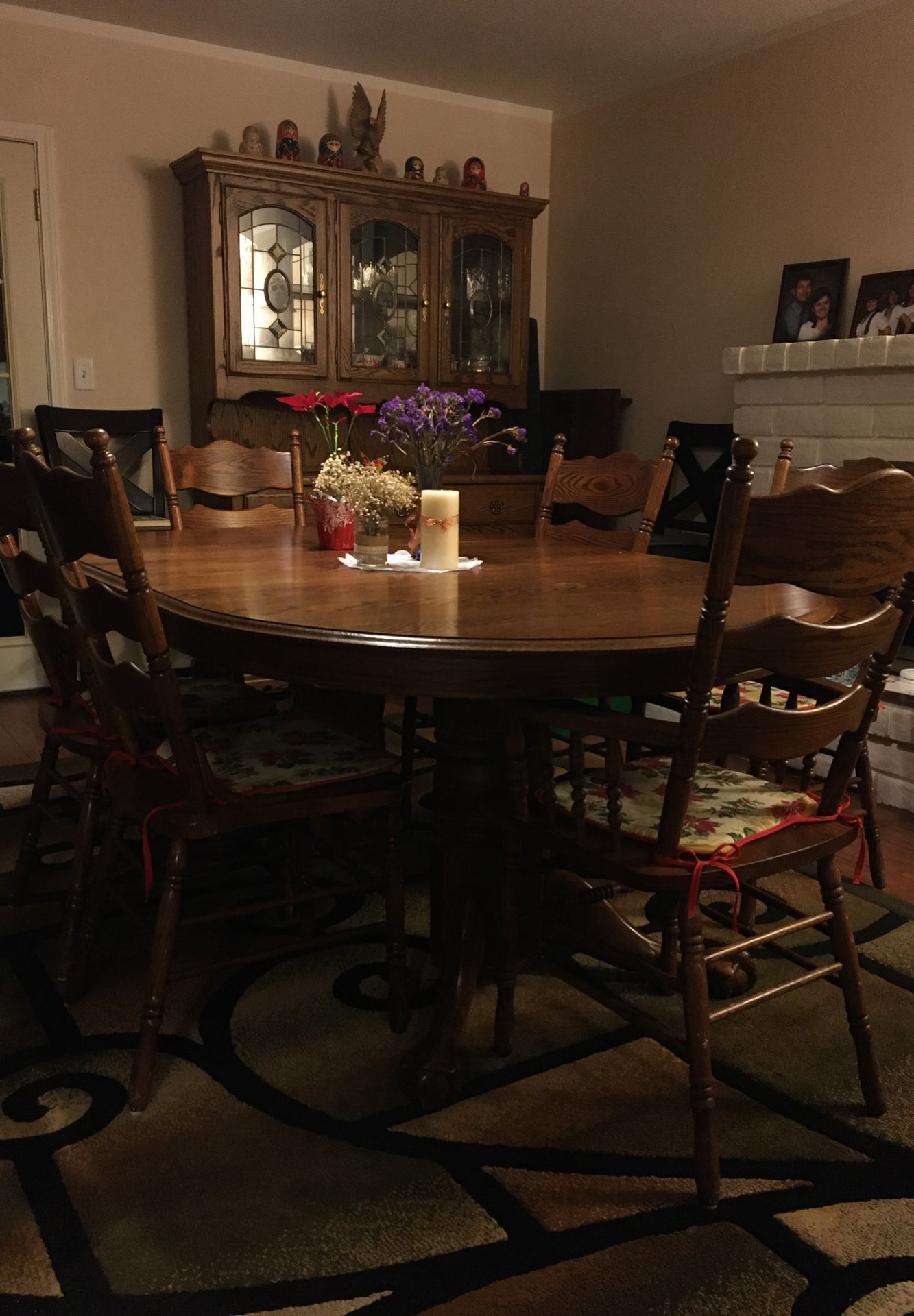 Dining table / 6 chairs / China