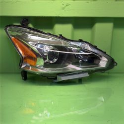 2013 2014 2015 Nissan Altima Right Passenger Side Headlight Aftermarket