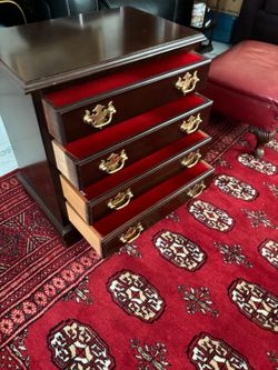 Vintage  Chippendale style solid cherry wood. four drawer bachelor’s chest .  22” high , 20” wide. 13” depth $250