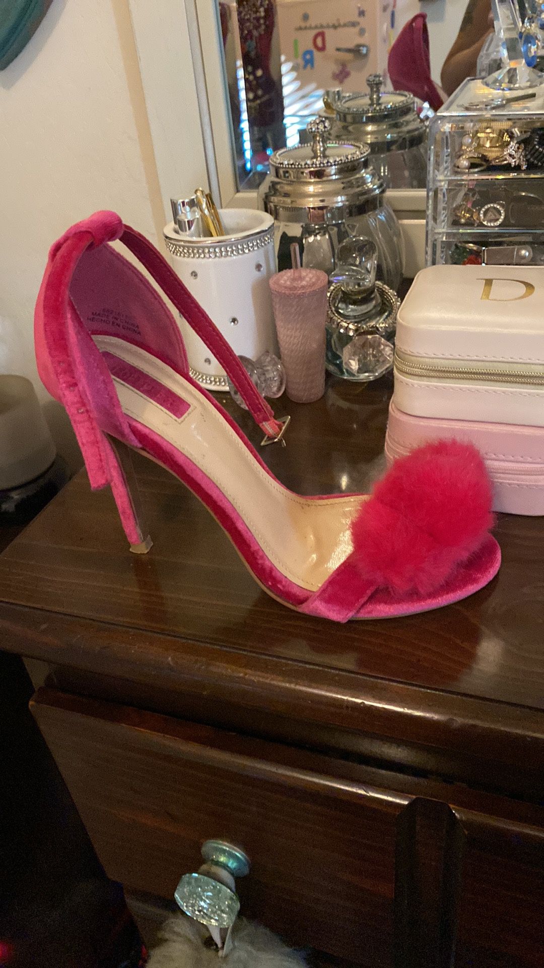 Fun., Sexy heels size 7. Black size 8 Pitbull Love Purse