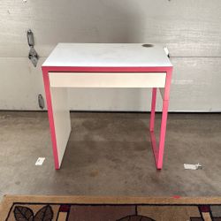 Desk $1