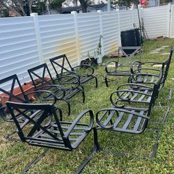 Pristine Lawn Chairs For Sale