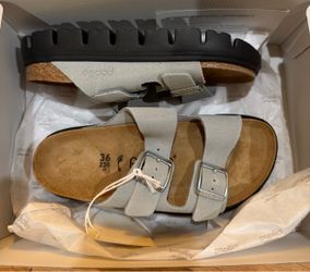 Brand New Limited Birkenstock Women Suede Leather Size 6/6.5