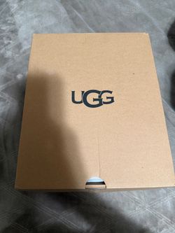 UGG Shoes in Box