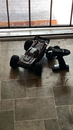 Rc car goes around 40 mph