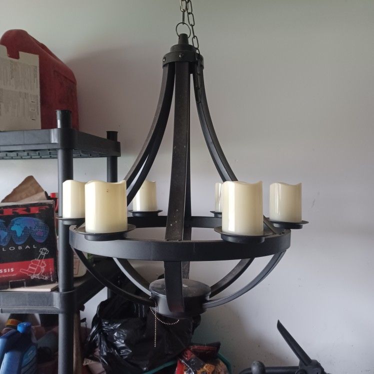  Battery operated chandelier with remote control