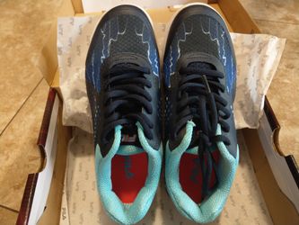New Fila big kids faction boys girls shoes size 3