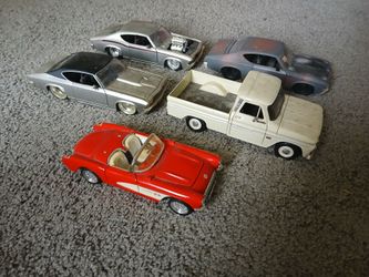 Toy 1:24 Scale Die-Cast Cars