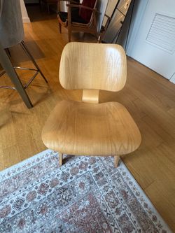 Vitra plywood lounge lwc