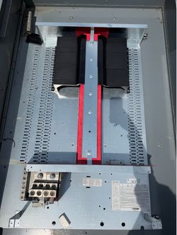 Clean Square D I-Line Commercial Power Distribution Panel with Enclosure Can