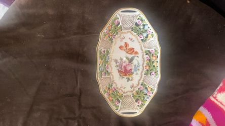 Schumann Bavaria EMPRESS Dresden Flower 12.25" Reticulated Bread Tray