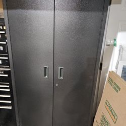 Metal Storage Cabinet With Lock
