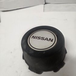 Nissan oem hub cap