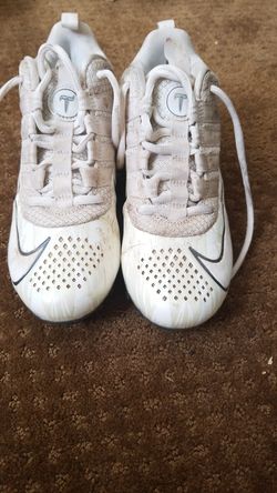 BOYS FOOTBALL CLEATS