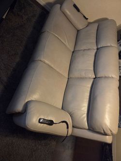 Zero gravity recliner