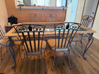 Dining room set