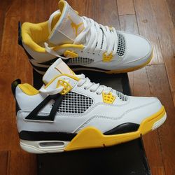 Air Jordan 4s Size 10