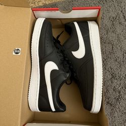 Nike Court Vision Low