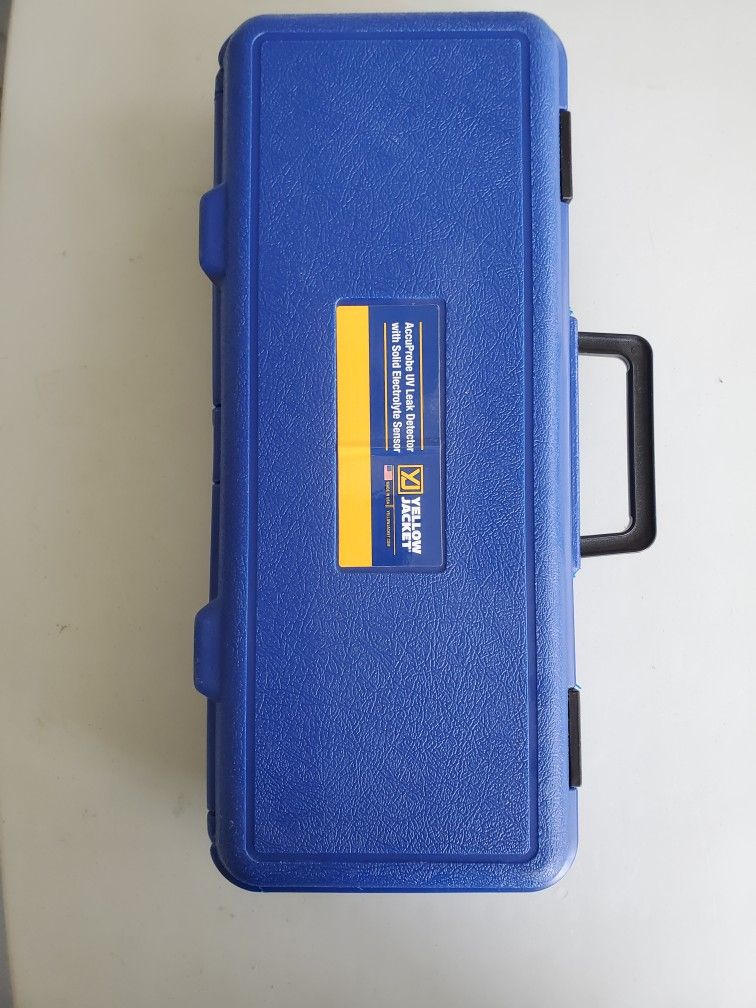 Yellow Jacket Leak Detector