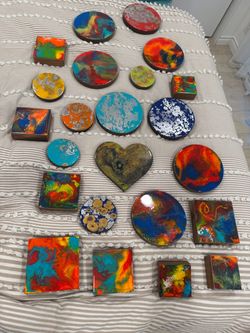 18 Piece Wood Resin Wall Art