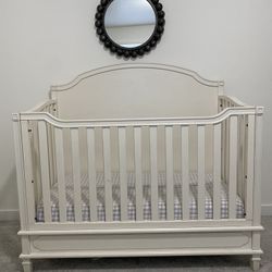 Crib And Dresser Set 