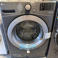 LG - 5.0 Cu. Ft. High-Efficiency Stackable Front Load Washer with 6Motion Technology - Middle Black