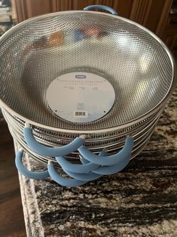 Edge Stainless Steel Perforated Strainer Set