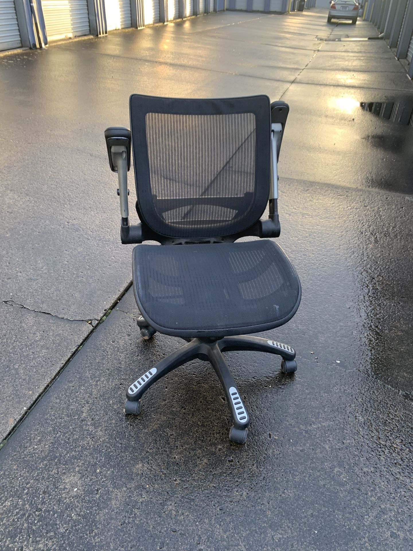 Office Chair - Very Comfy And Breathable
