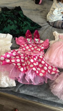 Vestidos talla dos y no talla tres  $40 por todos
