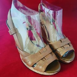 BP leather upper camel color sandals sz 7