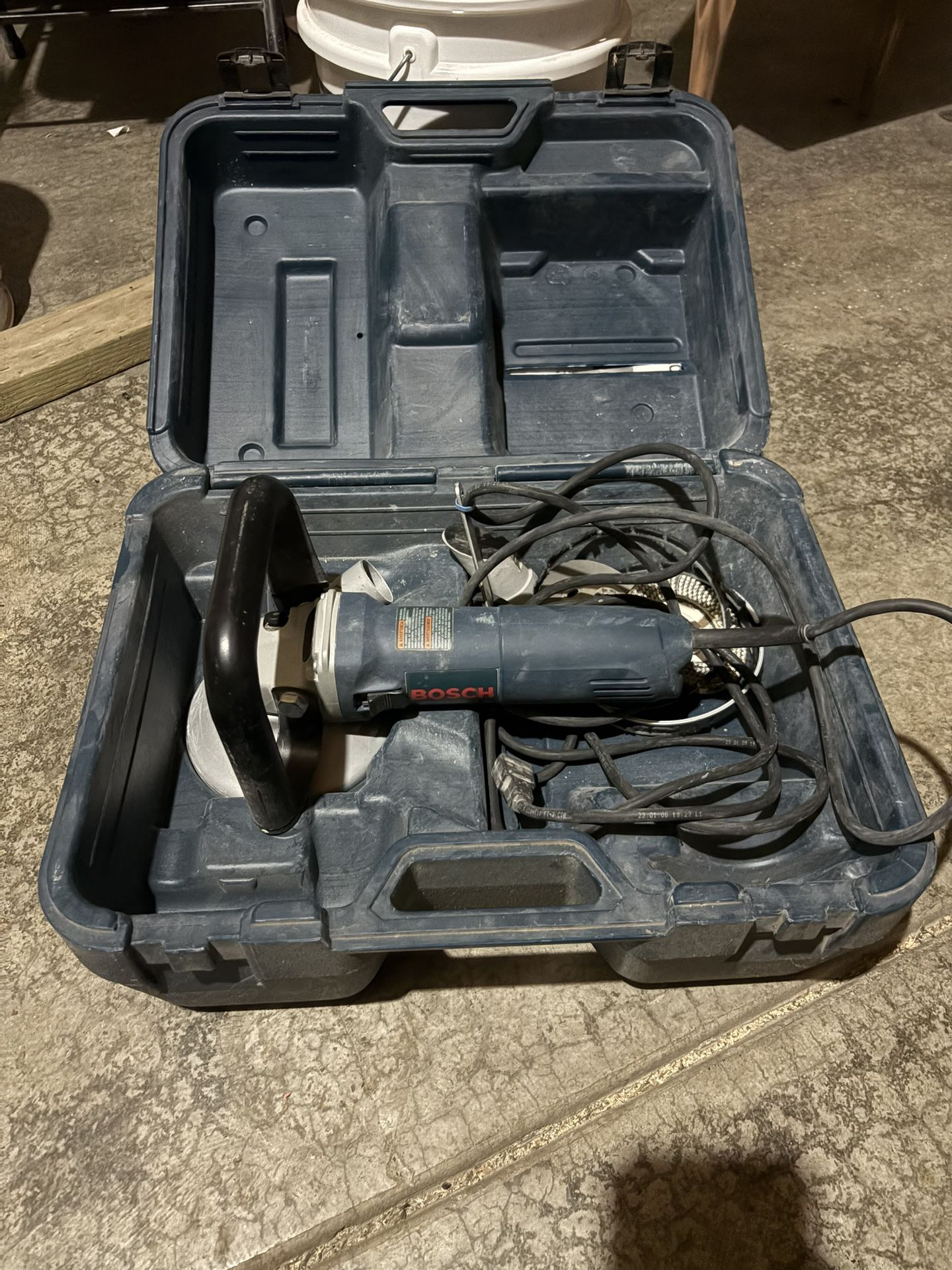 BOSCH 5 Inch concrete surface grinder