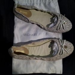 MICHAEL KORS JULIETTE BALLET FLATS SIZE 8