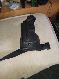 Gun Holster With Flashlight