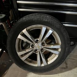 2012 Chevrolet Equinox Rim And Tire