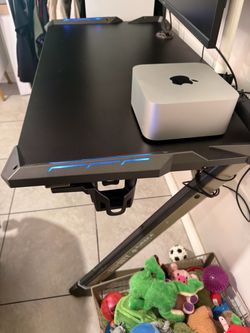 Eureka Call of Duty Gaming Desk RGB - Controller & Cup Holder