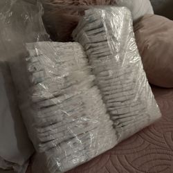 Huggies Snugglers Size 1