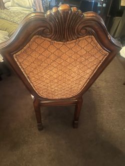 4 dinning chairs
